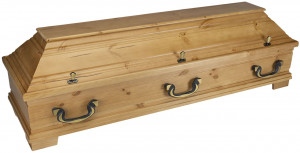 Kieferntruhe "Wismar" cognacfarbig gebeizt und lackiert Kieferntruhe "Wismar" cognacfarbig gebeizt und lackiert