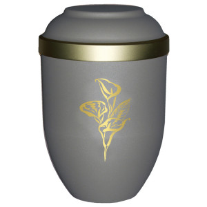 Bio-Tec³ Urne mit Motiv:"Calla" teak matt mit Golddeckelrand; 280 mm, ø = 185 mm Bio-Tec³ Urne mit Motiv:"Calla" teak matt mit Golddeckelrand; 280 mm, ø = 185 mm
